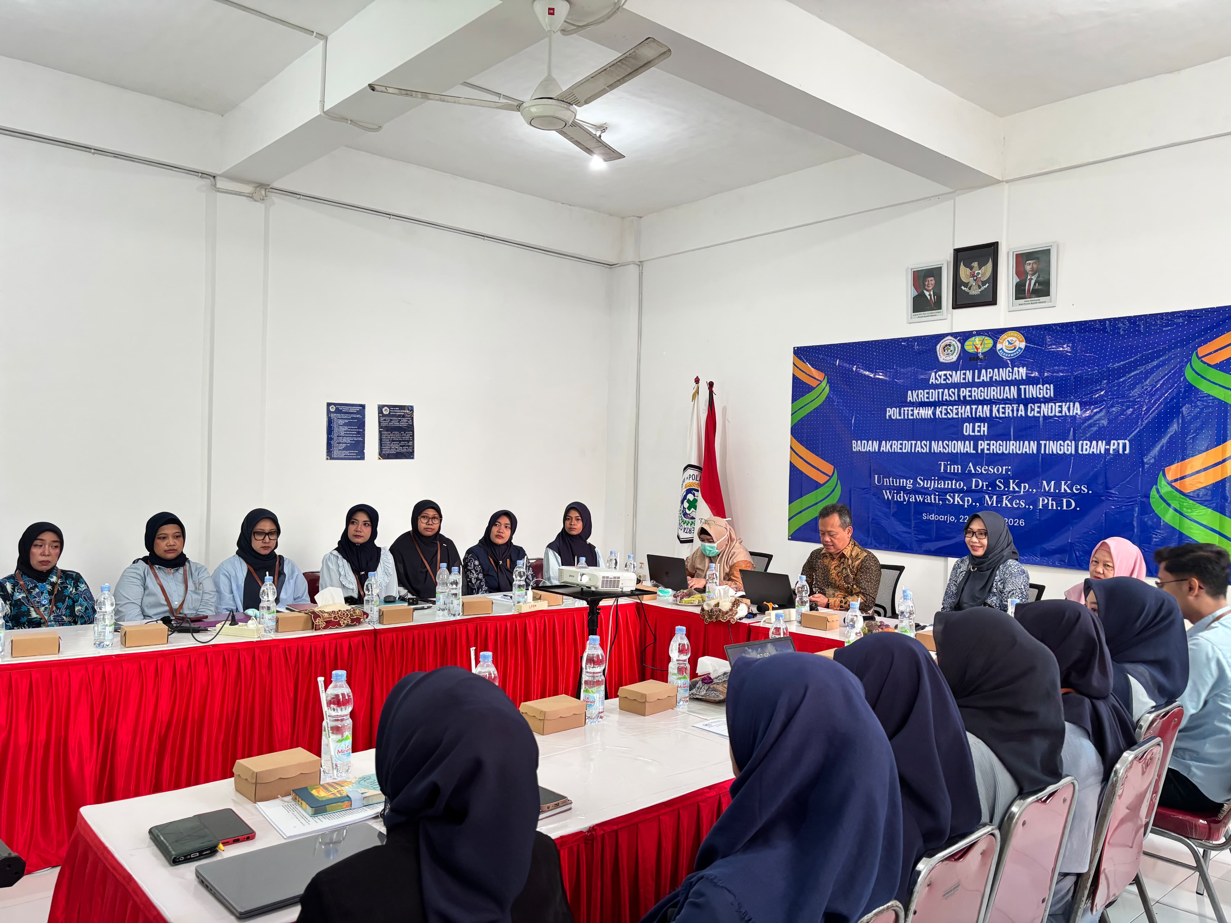 Tingkatkan Mutu Pendidikan Kesehatan, PKC Jalani Asesmen Lapangan BAN-PT